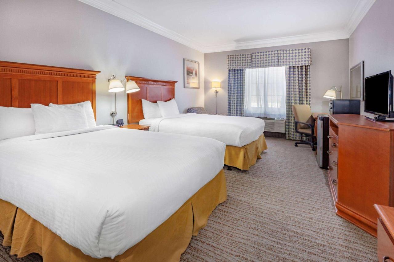 Altavista Days Inn By Wyndham Alta Vista מראה חיצוני תמונה